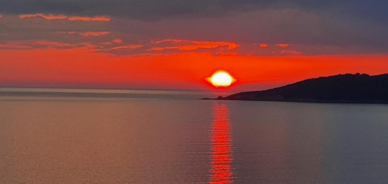A Rena D'Oru Hotel Сагон Екстериор снимка